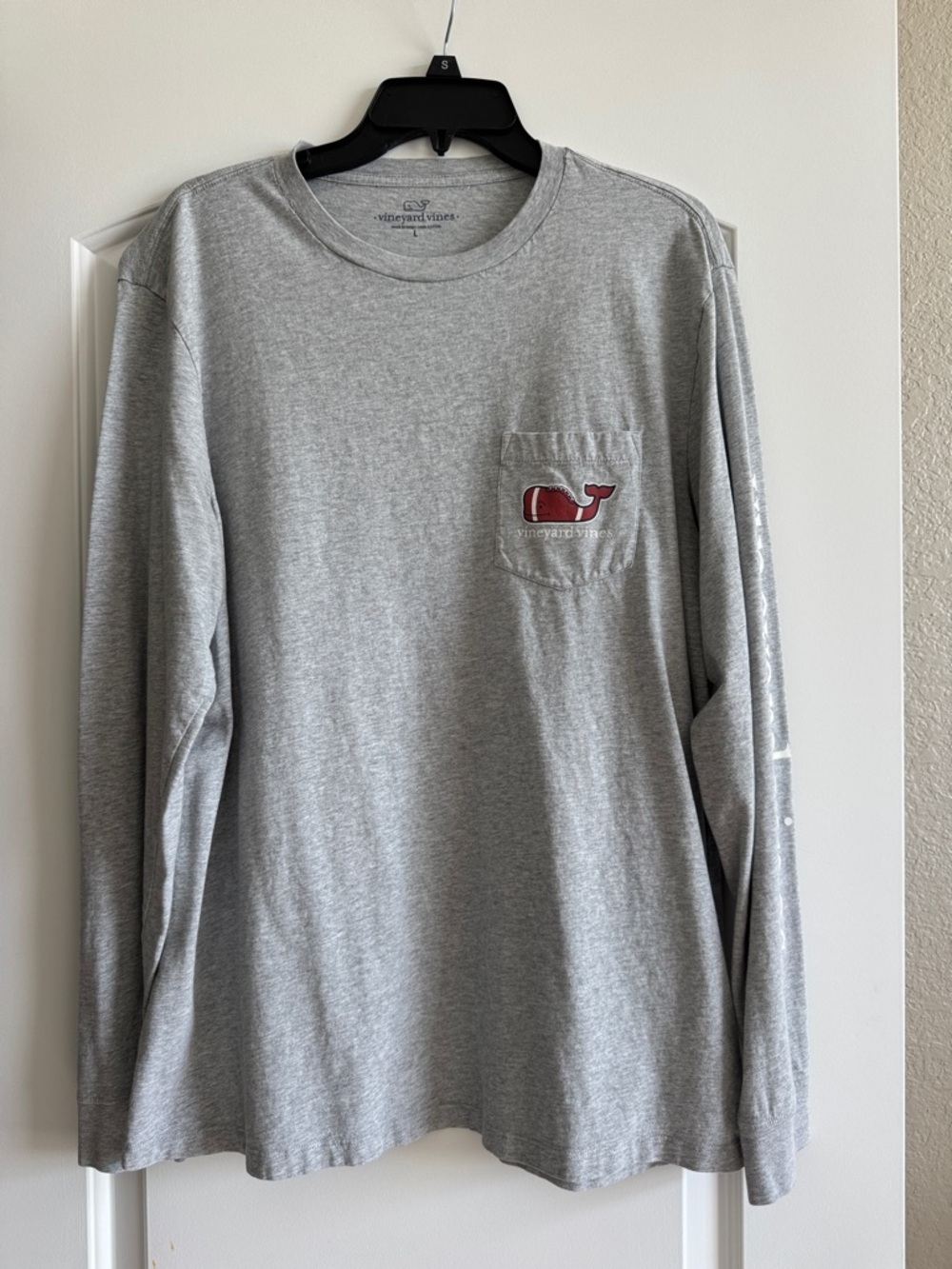 Vineyard Vines Heather Gray Long-Sleeve Pocket Tee with Football Whale